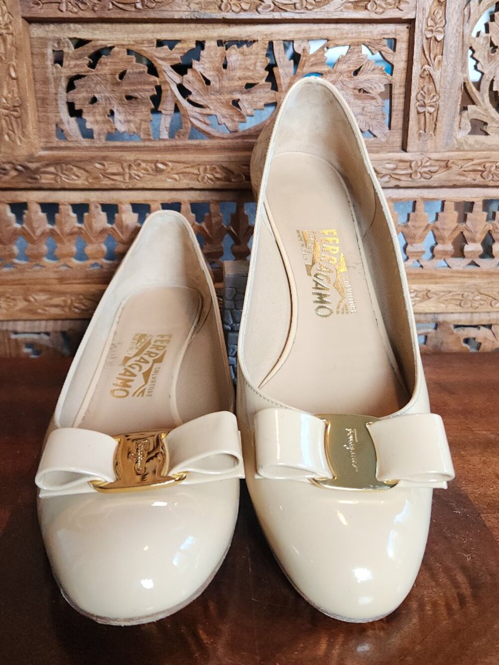 Salvatore Ferragamo Vara Pump in New Bisque (Nude) Leather